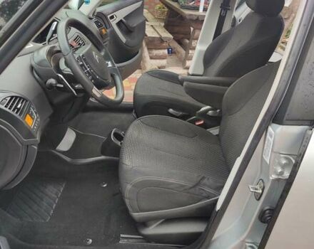 Ситроен Гранд С4 Пикассо 2012 в Тернополе на Automoto.ua Серый Ситроен Гранд С4 Пикассо, объемом двигателя 1.6 л и пробегом 239 тыс. км за 6999 $, фото 20 на Automoto.ua