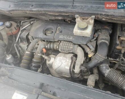 Серый Ситроен Гранд С4 Пикассо, объемом двигателя 1.6 л и пробегом 260 тыс. км за 7200 $, фото 8 на Automoto.ua