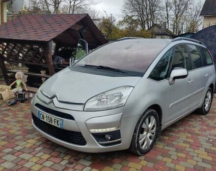 Ситроен Гранд С4 Пикассо 2012 в Тернополе на Automoto.ua Серый Ситроен Гранд С4 Пикассо, объемом двигателя 1.6 л и пробегом 239 тыс. км за 6999 $, фото 4 на Automoto.ua