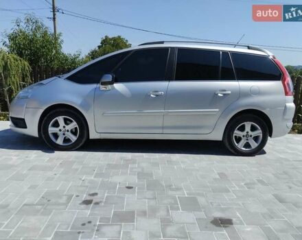 Ситроен Гранд С4 Пикассо 2012 в Черновцах на Automoto.ua Серый Ситроен Гранд С4 Пикассо, объемом двигателя 1.6 л и пробегом 258 тыс. км за 7000 $, фото 4 на Automoto.ua