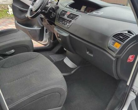 Ситроен Гранд С4 Пикассо 2012 в Тернополе на Automoto.ua Серый Ситроен Гранд С4 Пикассо, объемом двигателя 1.6 л и пробегом 239 тыс. км за 6999 $, фото 29 на Automoto.ua