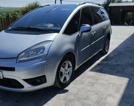 Ситроен Гранд С4 Пикассо 2012 в Черновцах на Automoto.ua Серый Ситроен Гранд С4 Пикассо, объемом двигателя 1.6 л и пробегом 258 тыс. км за 7000 $, фото 3 на Automoto.ua