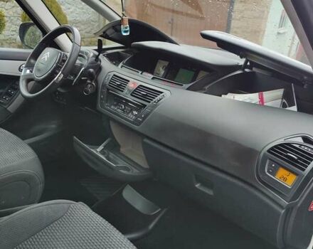 Ситроен Гранд С4 Пикассо 2012 в Тернополе на Automoto.ua Серый Ситроен Гранд С4 Пикассо, объемом двигателя 1.6 л и пробегом 239 тыс. км за 6999 $, фото 3 на Automoto.ua
