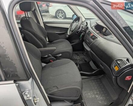 Серый Ситроен Гранд С4 Пикассо, объемом двигателя 1.6 л и пробегом 232 тыс. км за 6550 $, фото 43 на Automoto.ua