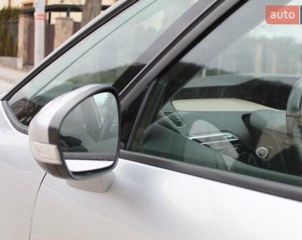 Ситроен Гранд С4 Пикассо 2013 в Львове на Automoto.ua Серый Ситроен Гранд С4 Пикассо, объемом двигателя 2 л и пробегом 198 тыс. км за 10900 $, фото 24 на Automoto.ua