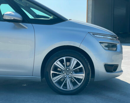 Серый Ситроен Гранд С4 Пикассо, объемом двигателя 2 л и пробегом 192 тыс. км за 10390 $, фото 3 на Automoto.ua