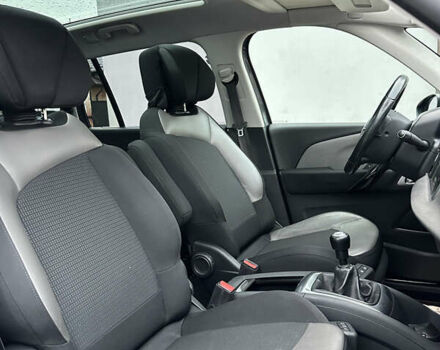 Серый Ситроен Гранд С4 Пикассо, объемом двигателя 2 л и пробегом 233 тыс. км за 11250 $, фото 29 на Automoto.ua