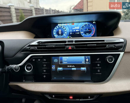 Серый Ситроен Гранд С4 Пикассо, объемом двигателя 1.6 л и пробегом 146 тыс. км за 8600 $, фото 42 на Automoto.ua