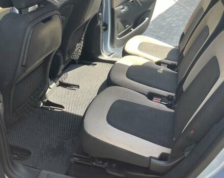 Серый Ситроен Гранд С4 Пикассо, объемом двигателя 1.6 л и пробегом 270 тыс. км за 11500 $, фото 3 на Automoto.ua