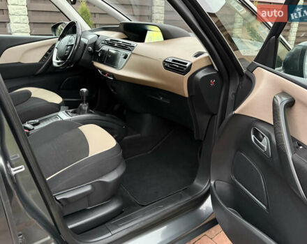 Серый Ситроен Гранд С4 Пикассо, объемом двигателя 1.6 л и пробегом 146 тыс. км за 8600 $, фото 38 на Automoto.ua