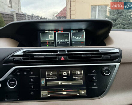 Серый Ситроен Гранд С4 Пикассо, объемом двигателя 1.6 л и пробегом 146 тыс. км за 8600 $, фото 44 на Automoto.ua