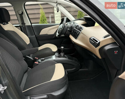 Серый Ситроен Гранд С4 Пикассо, объемом двигателя 1.6 л и пробегом 146 тыс. км за 8600 $, фото 37 на Automoto.ua