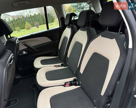 Серый Ситроен Гранд С4 Пикассо, объемом двигателя 1.6 л и пробегом 146 тыс. км за 8600 $, фото 23 на Automoto.ua