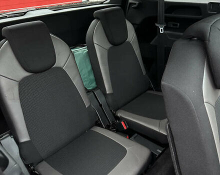 Серый Ситроен Гранд С4 Пикассо, объемом двигателя 2 л и пробегом 233 тыс. км за 11250 $, фото 33 на Automoto.ua