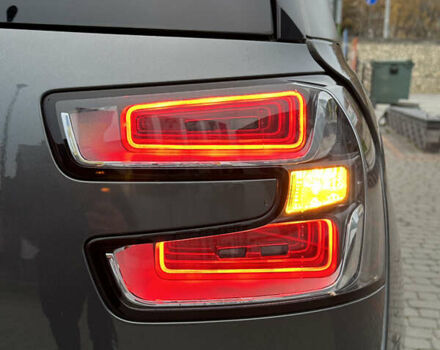 Серый Ситроен Гранд С4 Пикассо, объемом двигателя 2 л и пробегом 233 тыс. км за 11250 $, фото 12 на Automoto.ua