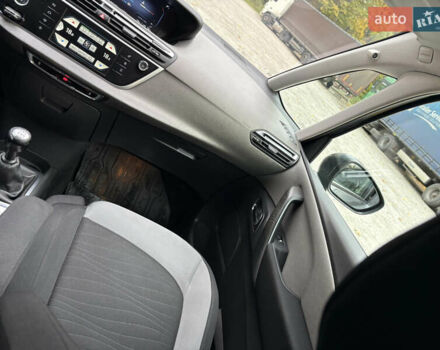 Серый Ситроен Гранд С4 Пикассо, объемом двигателя 1.6 л и пробегом 238 тыс. км за 10650 $, фото 38 на Automoto.ua