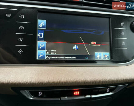 Серый Ситроен Гранд С4 Пикассо, объемом двигателя 1.6 л и пробегом 146 тыс. км за 8600 $, фото 41 на Automoto.ua