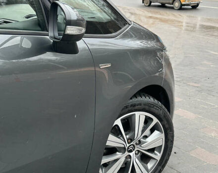 Сірий Сітроен Гранд С4 Пікассо, об'ємом двигуна 2 л та пробігом 235 тис. км за 10950 $, фото 8 на Automoto.ua