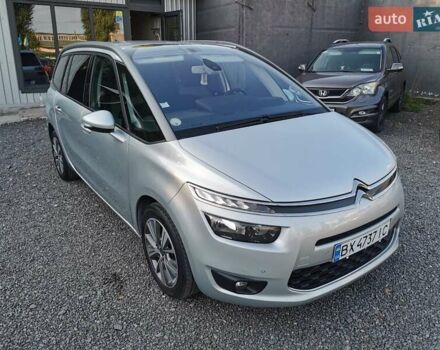 Серый Ситроен Гранд С4 Пикассо, объемом двигателя 2 л и пробегом 207 тыс. км за 12400 $, фото 3 на Automoto.ua
