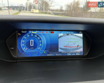 Сірий Сітроен Гранд С4 Пікассо, об'ємом двигуна 2 л та пробігом 240 тис. км за 11450 $, фото 35 на Automoto.ua