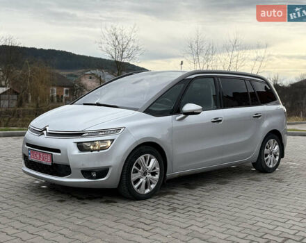 Сірий Сітроен Гранд С4 Пікассо, об'ємом двигуна 2 л та пробігом 240 тис. км за 11450 $, фото 3 на Automoto.ua