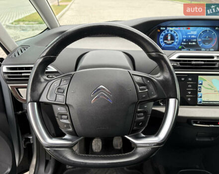 Сірий Сітроен Гранд С4 Пікассо, об'ємом двигуна 2 л та пробігом 240 тис. км за 11450 $, фото 17 на Automoto.ua
