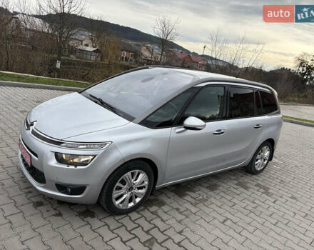 Сірий Сітроен Гранд С4 Пікассо, об'ємом двигуна 2 л та пробігом 240 тис. км за 11450 $, фото 5 на Automoto.ua