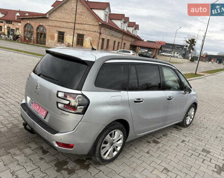 Сірий Сітроен Гранд С4 Пікассо, об'ємом двигуна 2 л та пробігом 240 тис. км за 11450 $, фото 10 на Automoto.ua