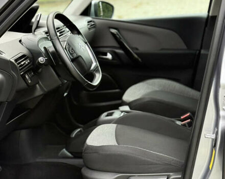 Серый Ситроен Гранд С4 Пикассо, объемом двигателя 2 л и пробегом 184 тыс. км за 13800 $, фото 24 на Automoto.ua