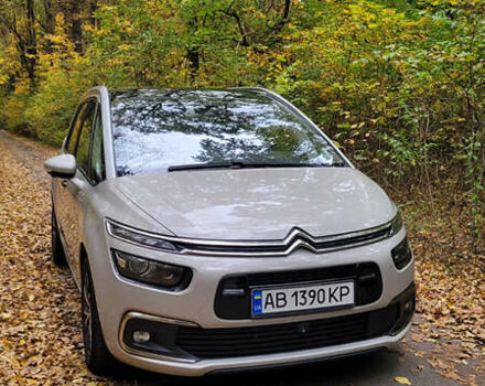 Сітроен Гранд С4 Пікассо 2016 у Вінниці на Automoto.ua Сірий Сітроен Гранд С4 Пікассо, об'ємом двигуна 2 л та пробігом 226 тис. км за 15600 $, фото 2 на Automoto.ua