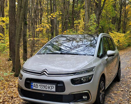 Сітроен Гранд С4 Пікассо 2016 у Вінниці на Automoto.ua Сірий Сітроен Гранд С4 Пікассо, об'ємом двигуна 2 л та пробігом 226 тис. км за 15600 $, фото 7 на Automoto.ua