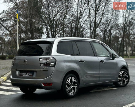 Серый Ситроен Гранд С4 Пикассо, объемом двигателя 1.6 л и пробегом 199 тыс. км за 15499 $, фото 2 на Automoto.ua