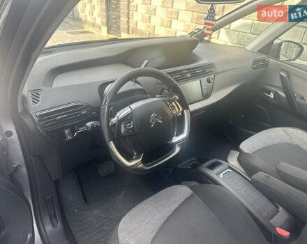 Серый Ситроен Гранд С4 Пикассо, объемом двигателя 1.6 л и пробегом 320 тыс. км за 8999 $, фото 5 на Automoto.ua