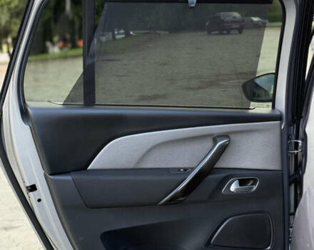 Серый Ситроен Гранд С4 Пикассо, объемом двигателя 1.6 л и пробегом 198 тыс. км за 13900 $, фото 51 на Automoto.ua