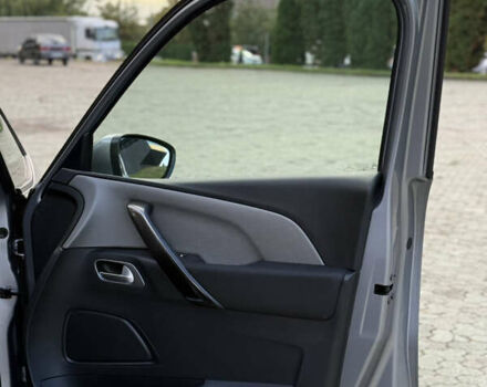 Серый Ситроен Гранд С4 Пикассо, объемом двигателя 1.6 л и пробегом 198 тыс. км за 13900 $, фото 39 на Automoto.ua