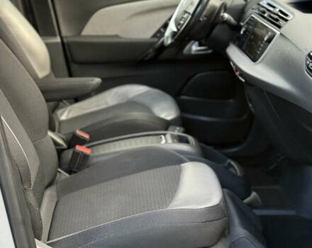 Серый Ситроен Гранд С4 Пикассо, объемом двигателя 1.6 л и пробегом 198 тыс. км за 13900 $, фото 41 на Automoto.ua