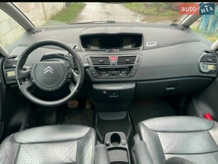 Сітроен Гранд С4 Пікассо 2007 у Львові на Automoto.ua Сірий Сітроен Гранд С4 Пікассо, об'ємом двигуна 0 л та пробігом 223 тис. км за 8999 $, фото 1 на Automoto.ua
