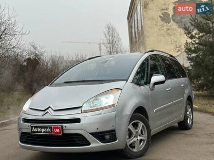 Ситроен Гранд С4 Пикассо 2008 в Виннице на Automoto.ua Серый Ситроен Гранд С4 Пикассо, объемом двигателя 2 л и пробегом 253 тыс. км за 5490 $, фото 1 на Automoto.ua