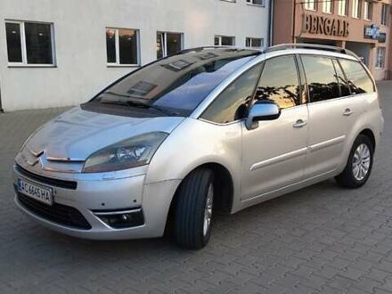 Ситроен Гранд С4 Пикассо 2009 в Луцке на Automoto.ua Серый Ситроен Гранд С4 Пикассо, объемом двигателя 1.6 л и пробегом 246 тыс. км за 6300 $, фото 1 на Automoto.ua
