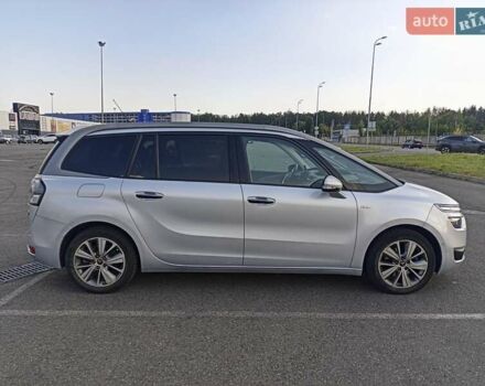 Серый Ситроен Гранд С4 Пикассо, объемом двигателя 2 л и пробегом 235 тыс. км за 13500 $, фото 1 на Automoto.ua