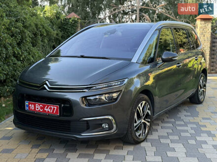 Ситроен Гранд С4 Пикассо 2016 в Луцке на Automoto.ua Серый Ситроен Гранд С4 Пикассо, объемом двигателя 2 л и пробегом 232 тыс. км за 13900 $, фото 1 на Automoto.ua
