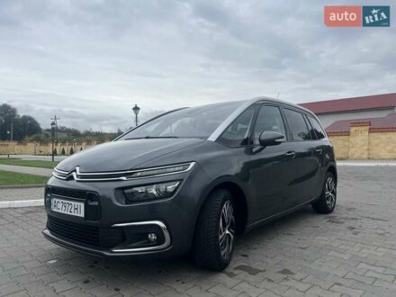 Ситроен Гранд С4 Пикассо 2017 в Измаиле на Automoto.ua Серый Ситроен Гранд С4 Пикассо, объемом двигателя 2 л и пробегом 227 тыс. км за 14600 $, фото 1 на Automoto.ua