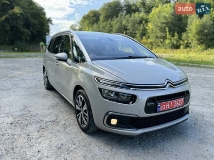 Сітроен Гранд С4 Пікассо 2018 у Бережанах на Automoto.ua Сірий Сітроен Гранд С4 Пікассо, об'ємом двигуна 2 л та пробігом 196 тис. км за 17800 $, фото 1 на Automoto.ua