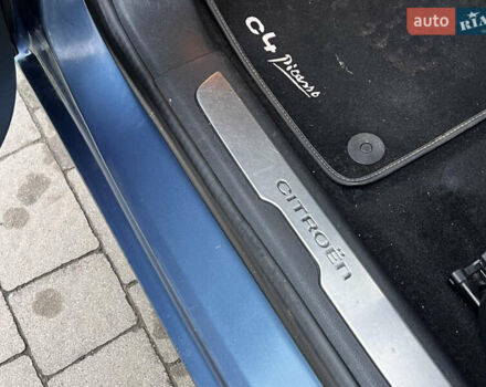 Синий Ситроен Гранд С4 Пикассо, объемом двигателя 2 л и пробегом 226 тыс. км за 13400 $, фото 72 на Automoto.ua