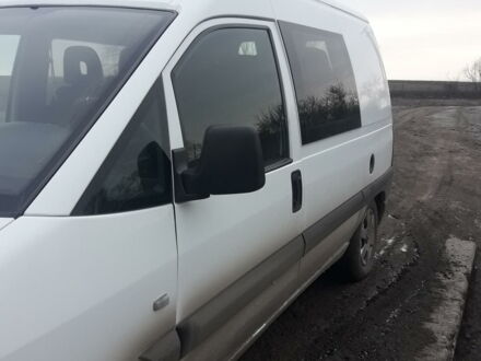 Білий Сітроен Джампі пас., об'ємом двигуна 1.9 л та пробігом 300 тис. км за 5500 $, фото 1 на Automoto.ua