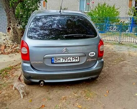 Серый Ситроен Пикассо, объемом двигателя 1.7 л и пробегом 277 тыс. км за 3500 $, фото 6 на Automoto.ua