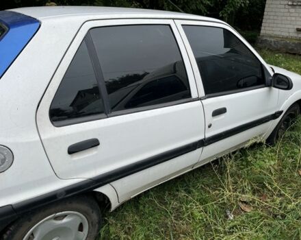 Білий Сітроен Саксо, об'ємом двигуна 1.4 л та пробігом 10 тис. км за 1800 $, фото 3 на Automoto.ua