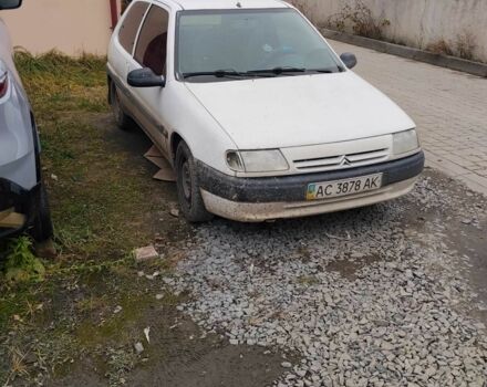 Белый Ситроен Саксо, объемом двигателя 1.5 л и пробегом 400 тыс. км за 700 $, фото 1 на Automoto.ua