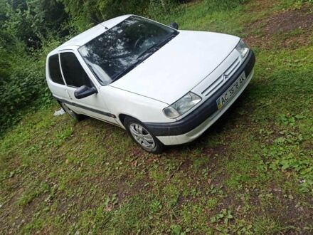 Сітроен Саксо 1998 у Новояворівськ на Automoto.ua Білий Сітроен Саксо, об'ємом двигуна 1.5 л та пробігом 400 тис. км за 1200 $, фото 1 на Automoto.ua