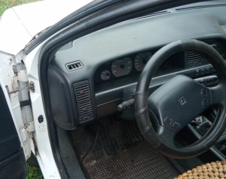 Белый Ситроен Ксантия, объемом двигателя 1.8 л и пробегом 300 тыс. км за 1074 $, фото 4 на Automoto.ua